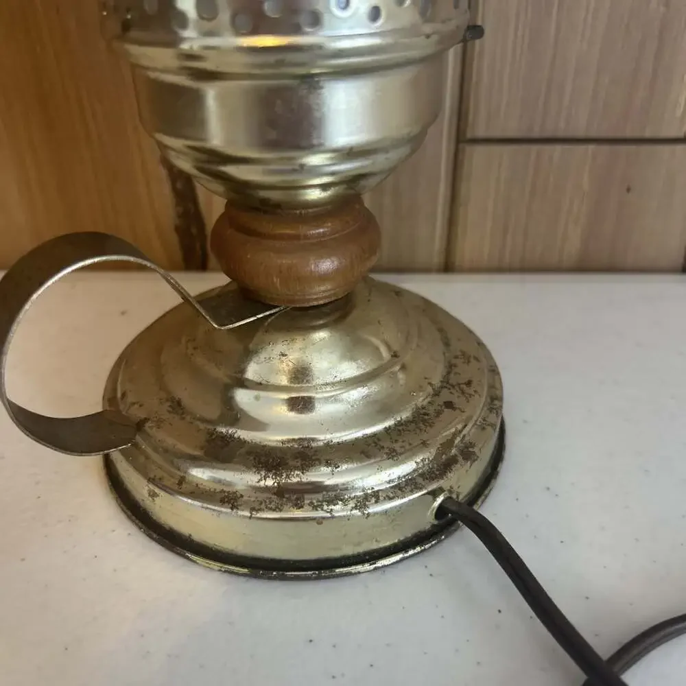 Vintage Milk Glass 1970s Table Lamp  12